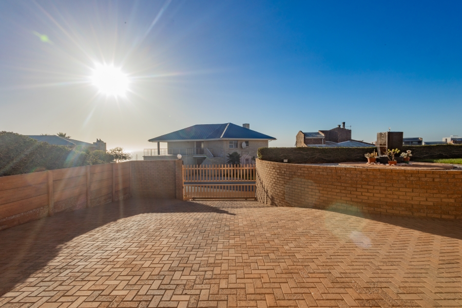 3 Bedroom Property for Sale in Louis Rood Western Cape